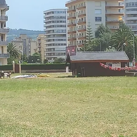 Adosado A 100 Mts Playa * Laredo