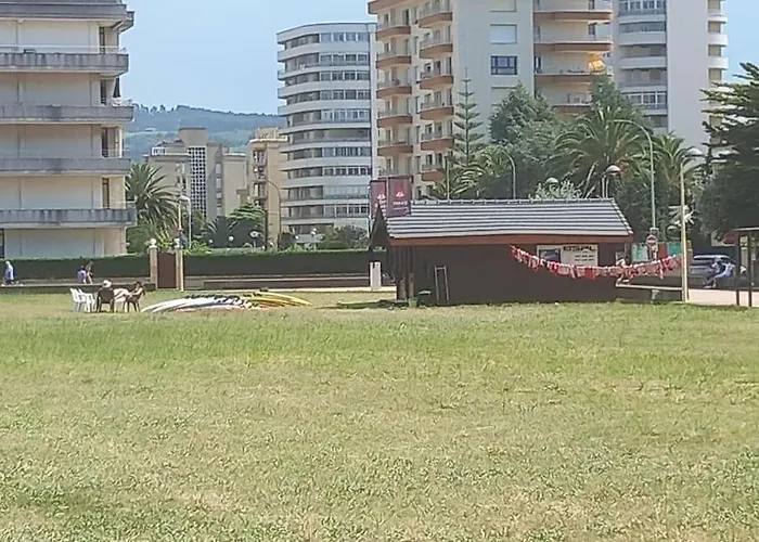 Adosado A 100 Mts Playa * Laredo